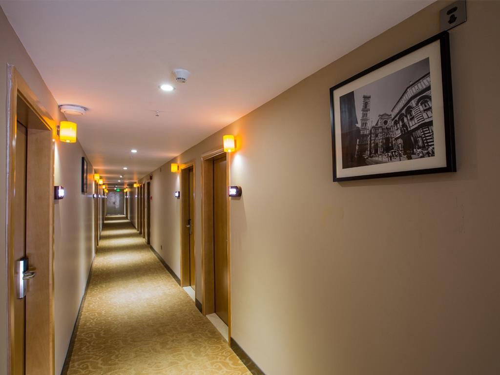 7Days Premium Shenzhen High New Science And Technology Park Subway Station Hotel ภายนอก รูปภาพ